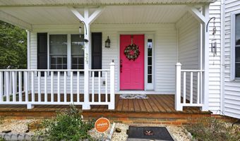 19025 Essex Dr, Abingdon, VA 24211