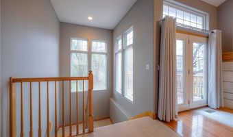 1303 N 158th Ct, Basehor, KS 66007