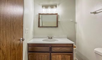 950 NE 1ST St, Bandon, OR 97411