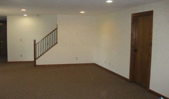 525 Valley View Ave, Baltic, SD 57003