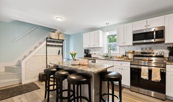 23 Patterson St, Augusta, ME 04330