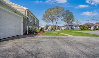 1 Pinehurst Rd, East Providence, RI 02915