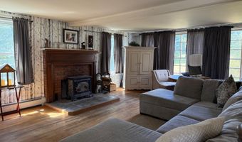 806 Main St, Albany, VT 05820