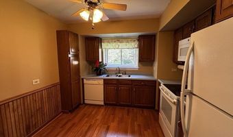 835 S Dwyer Ave A, Arlington Heights, IL 60005