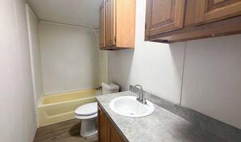 402 E College Ave, Alvarado, TX 76009