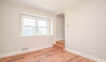 9107 LINDALE Dr, Bethesda, MD 20817