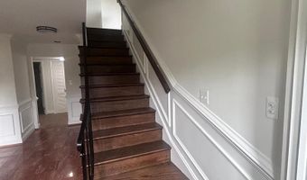 3653 38TH St N, Arlington, VA 22207