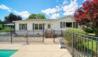2943 Lee Marie Dr, Adrian, MI 49221