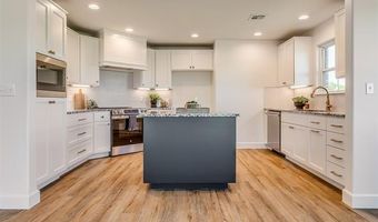 5908 Coldspring Ln, Bartlesville, OK 74006