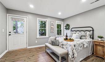 370 Longwood Ln, Alpharetta, GA 30004