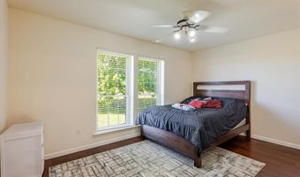 901 Green Branch Rd, Weatherford, TX 76085
