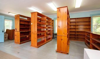 1743 US Route 5 S, Barnet, VT 05821