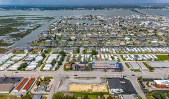 413 W Fort Macon Rd, Atlantic Beach, NC 28512