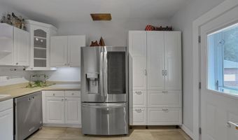 61 Church St, Ashville, OH 43103