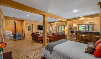 9788 Brian Way, Cascade, ID 83611