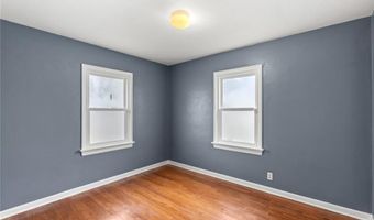 7616 Cheshire Ln, Affton, MO 63123