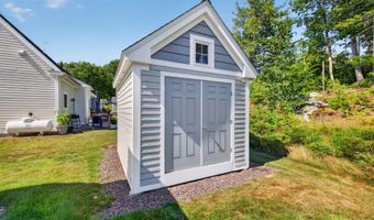 2 Kings Pine Ln, Arundel, ME 04046