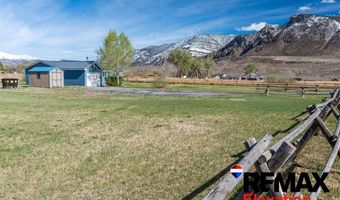 21 Sunburst Dr, Cody, WY 82414