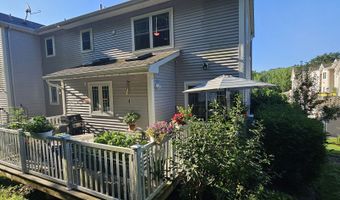 46 Stetson Pl 46, Danbury, CT 06811