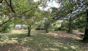 305 1st St, Barling, AR 72923