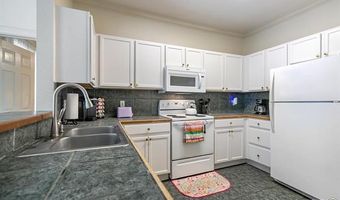 710 E Boyd Dr 305, Baton Rouge, LA 70808