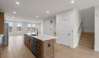44480 LOWESTOFT Sq, Ashburn, VA 20147