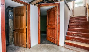 805 NE 1st Ave, Aberdeen, SD 57401