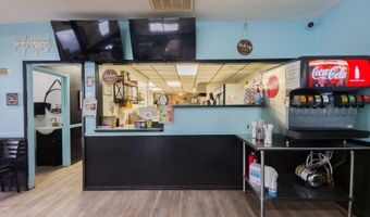 1 W Main St, Albion, IL 62806