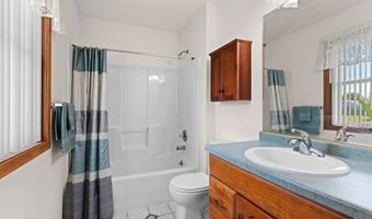 W3082 WHITEPINE Drive, Appleton, WI 54915