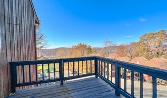 5 Davos Dr 8, Alloway, NJ 07462