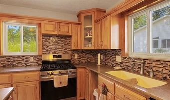 16431 Oak Hill Dr, Argentine, MI 48430