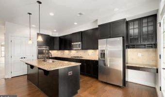 42101 PIEBALD Sq, Aldie, VA 20105