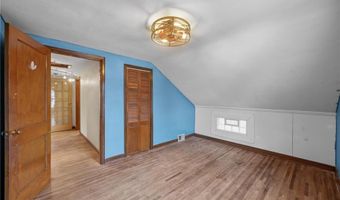 524 Madison St, Anoka, MN 55303