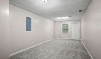 1027 Regency Dr, Acworth, GA 30102