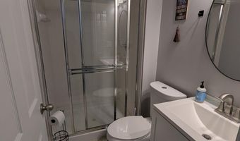 5181 BALLYCASTLE Cir, Alexandria, VA 22315