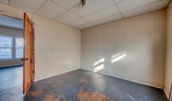 909 W Minnesota Ave, Chickasha, OK 73018