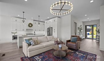 318 Avery Trail Dr, Arden, NC 28704