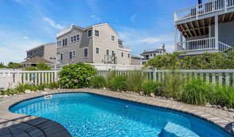 21 W Magnolia Ave, Beach Haven, NJ 08008