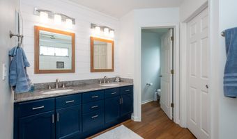 1231 Edgewater Ln, Antioch, IL 60002