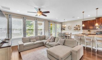 132 MAGNETA Loop, Auburndale, FL 33823