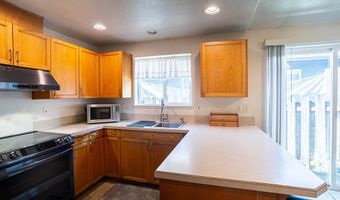 3370 MARION St SE, Albany, OR 97322