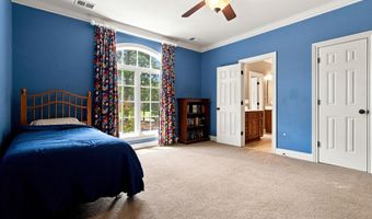 584 Southgate Dr, Camden, SC 29020