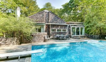 11 Heatherwood Ln, Amagansett, NY 11930