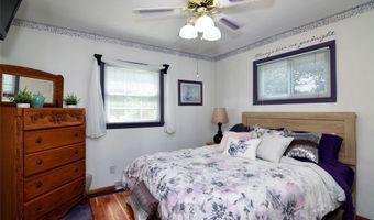 594 Terra Ln, Amherst, OH 44001