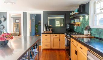 6196 Flat River Rd, Coventry, RI 02827