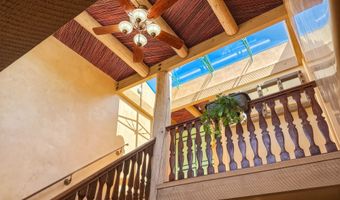 30 Camino Sanador, Santa Fe, NM 87505