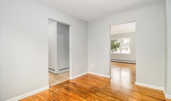 32 Pleasant St, Bethel, CT 06801