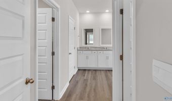 23285 Worchester Ln, Athens, AL 35613