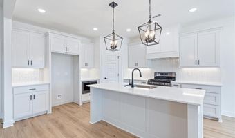 6809 SW Basswood Ave, Bentonville, AR 72713