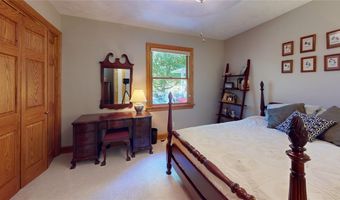 3840 CHAPEL HILL Dr, Erie, PA 16506